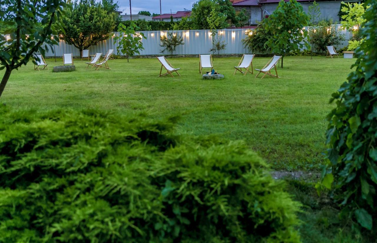 Hotel Heaven Garden Două Mai Exterior foto